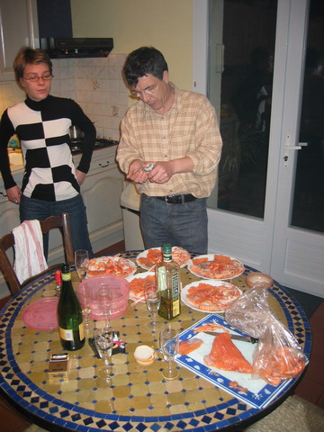 Prparation du saumon (pour ceux qui n'aime pas les hutres... drle de rgle !)