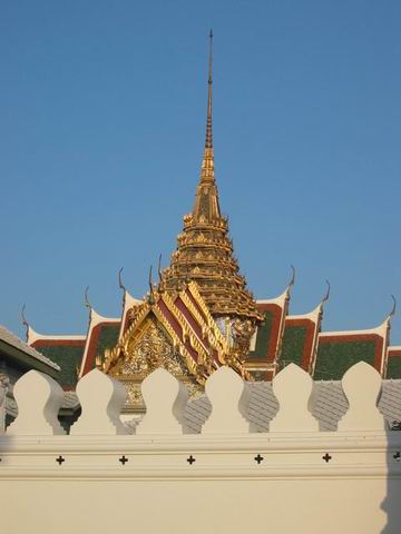 et ce temple qui est toujours ferm... a a l'air pas mal, hein ?